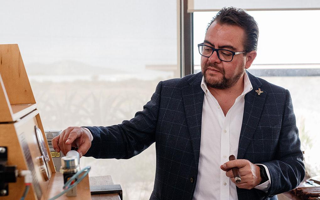 Ruy Cházaro, tabaco local prémium