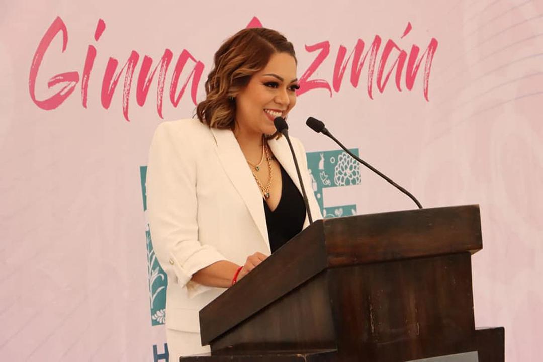 Ginna Guzmán rinde primer informe como presidenta del DIF de Huimilpan