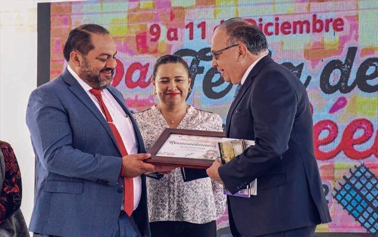 Inauguran la segunda Feria del Libro ‘Léele’ Amealco 2022
