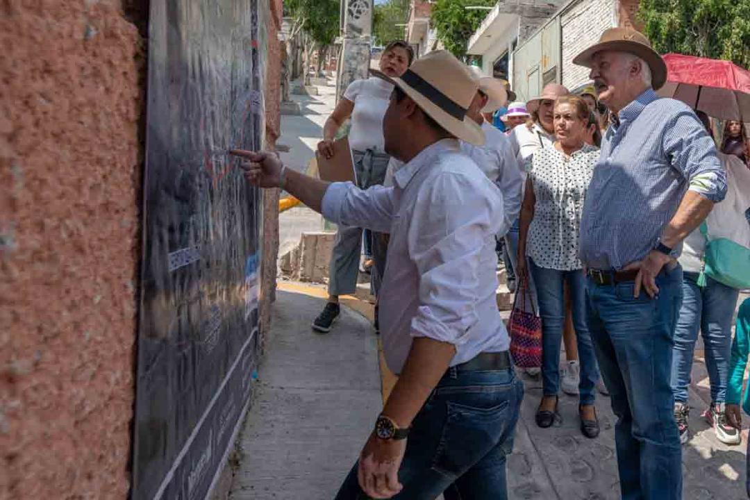 Enrique Vega entrega remodelación de calles en Tierra Blanca