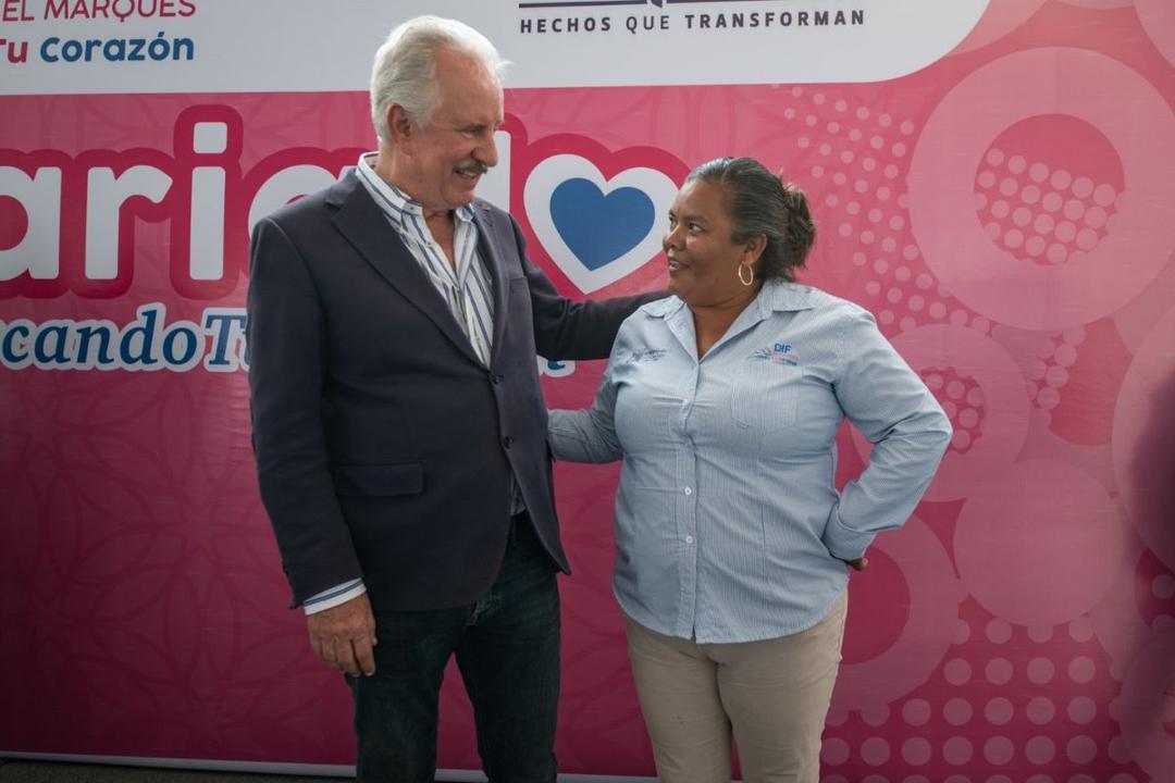 Enrique Vega elogia labor del voluntariado del SMDIF