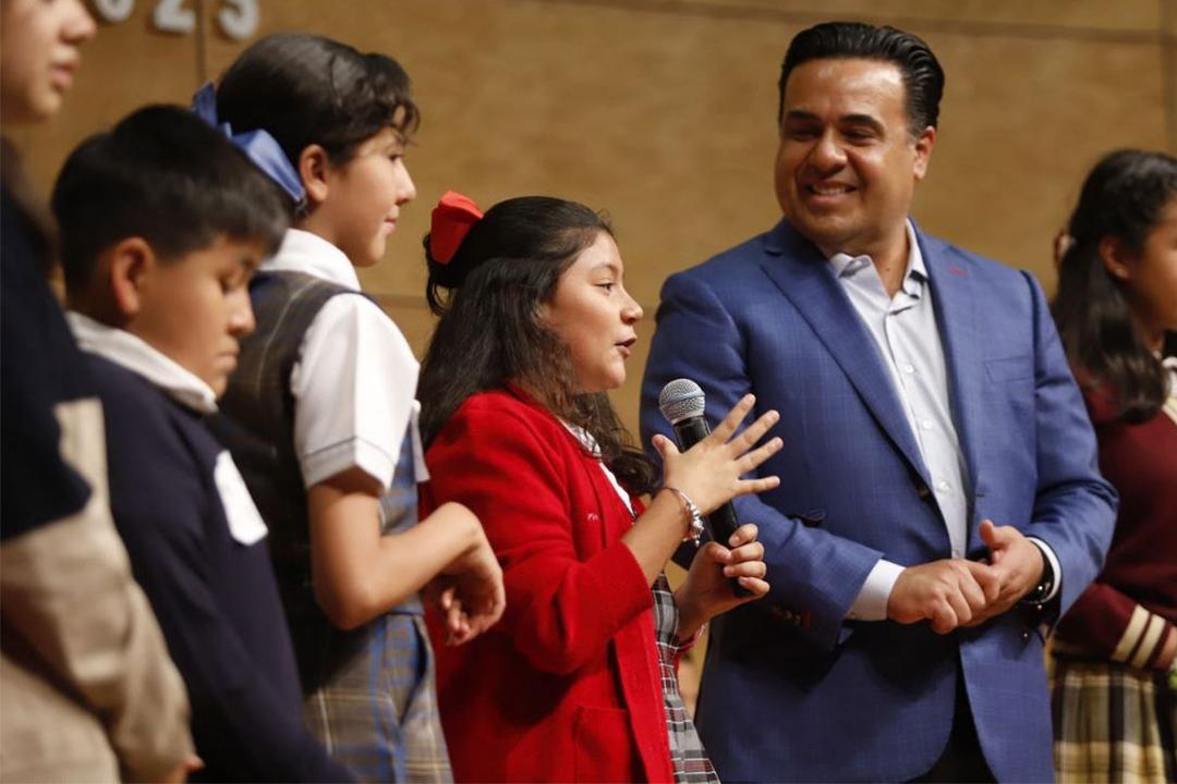 Luis Nava convive con Niñas, Niños y Adolescentes en el Gobierno 2023