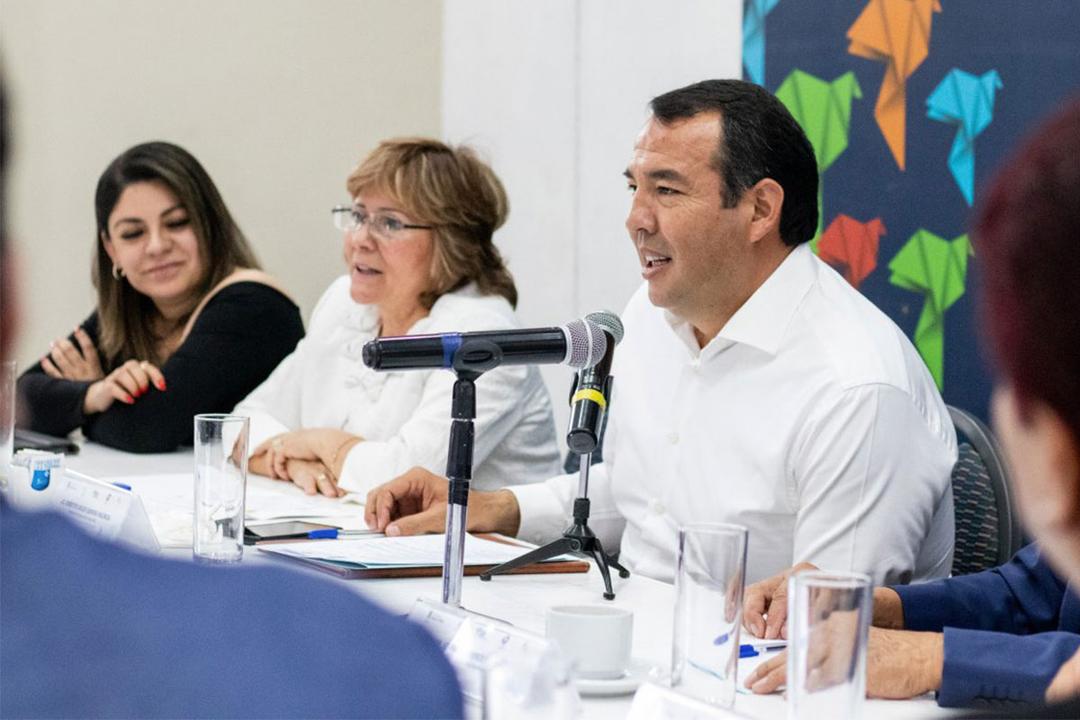 Roberto Cabrera participa en reunión de municipios por la salud