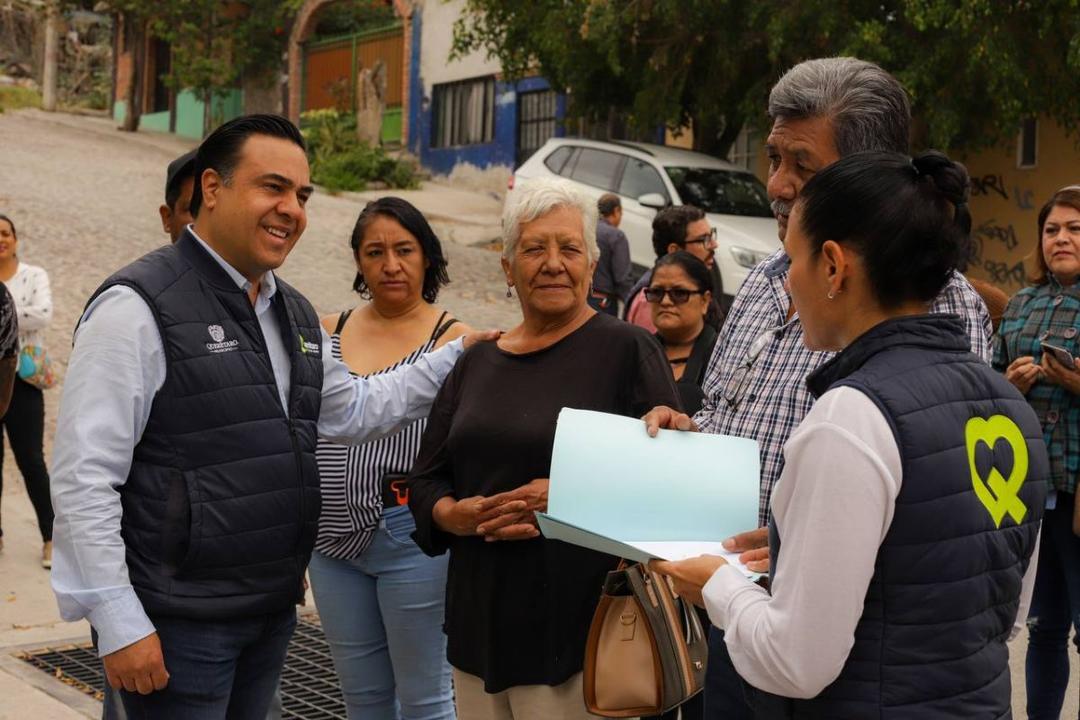 Luis Nava entrega obras en Loma Bonita