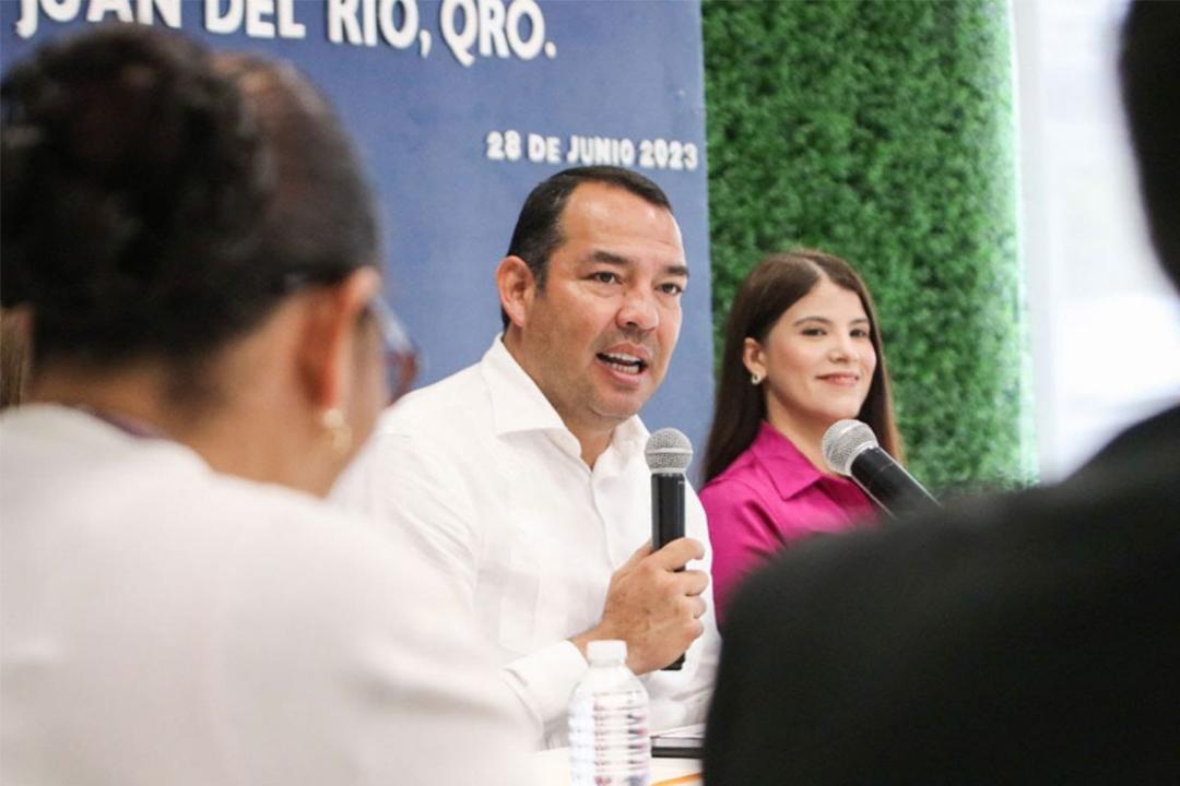 Roberto Cabrera presenta sistema de protección para la juventud