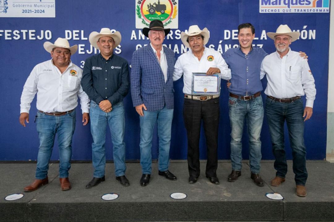 Enrique Vega asiste a 36º aniversario de la Unión de Ejidos Graciano Sánchez