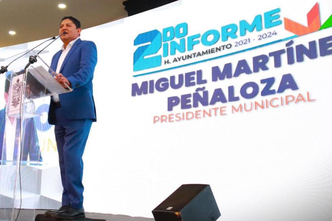 Miguel Martínez presenta avances a los cadereytenses