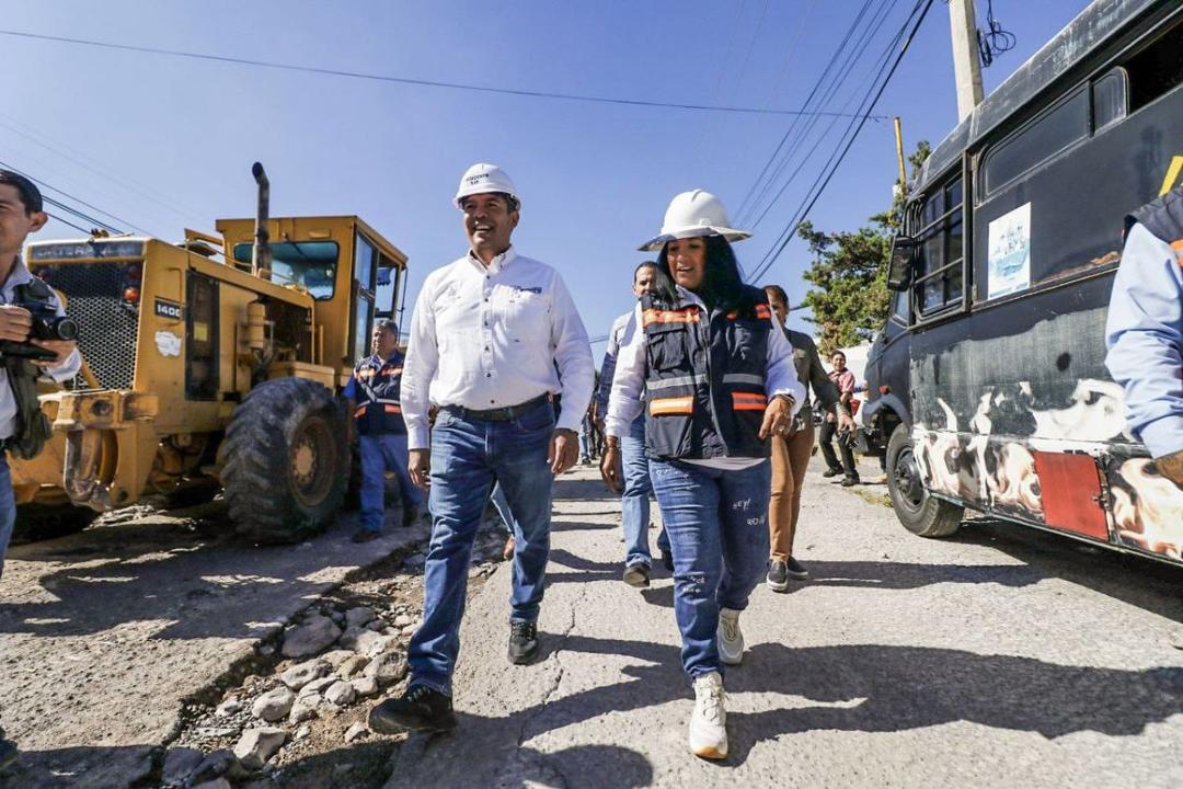 Roberto Cabrera entrega obras en San Juan del Río