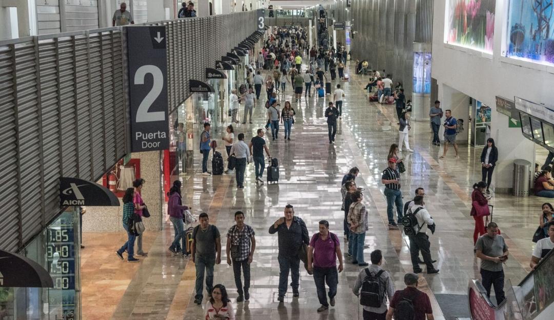 Más de 8 millones de turistas internacionales llegan a México vía aérea