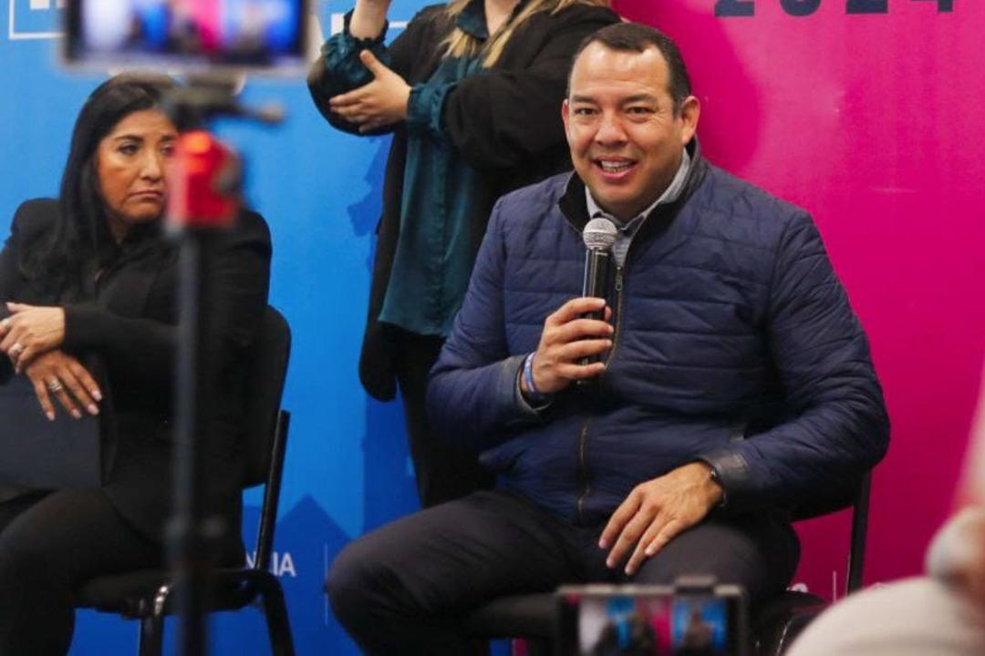 Roberto Cabrera impulsa obras e inversiones en San Juan del Río