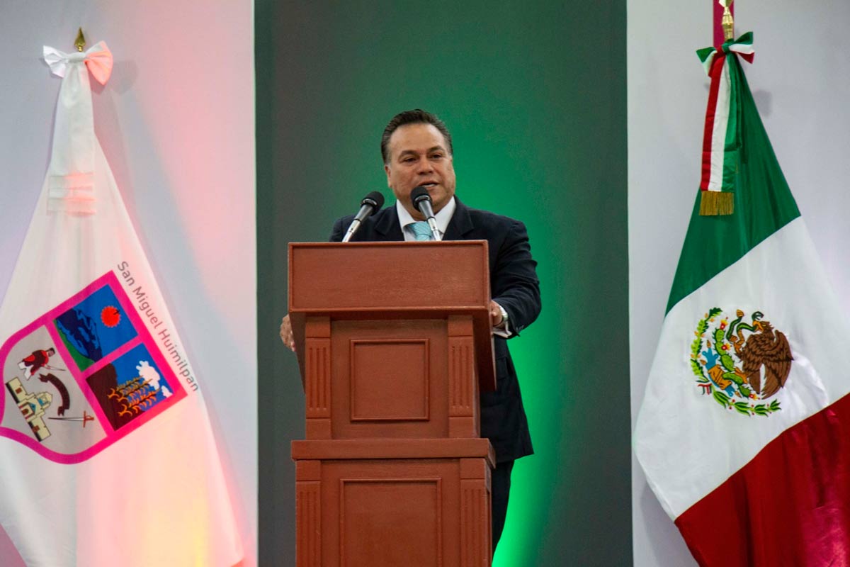 El presidente municipal refrendó el compromiso con la seguridad y los derechos humanos. Foto: Víctor Xochipa